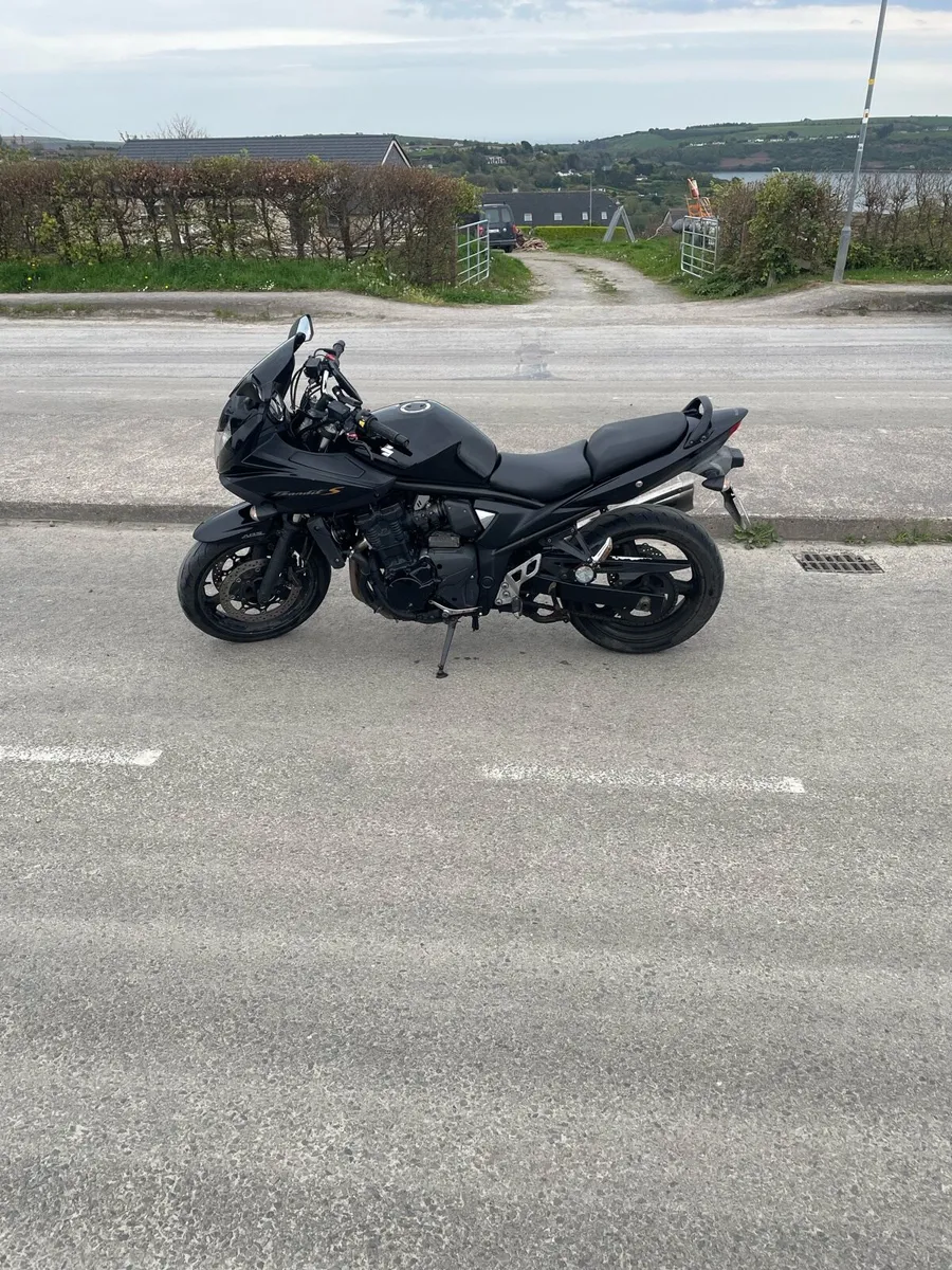 Motorcycle - Image 2