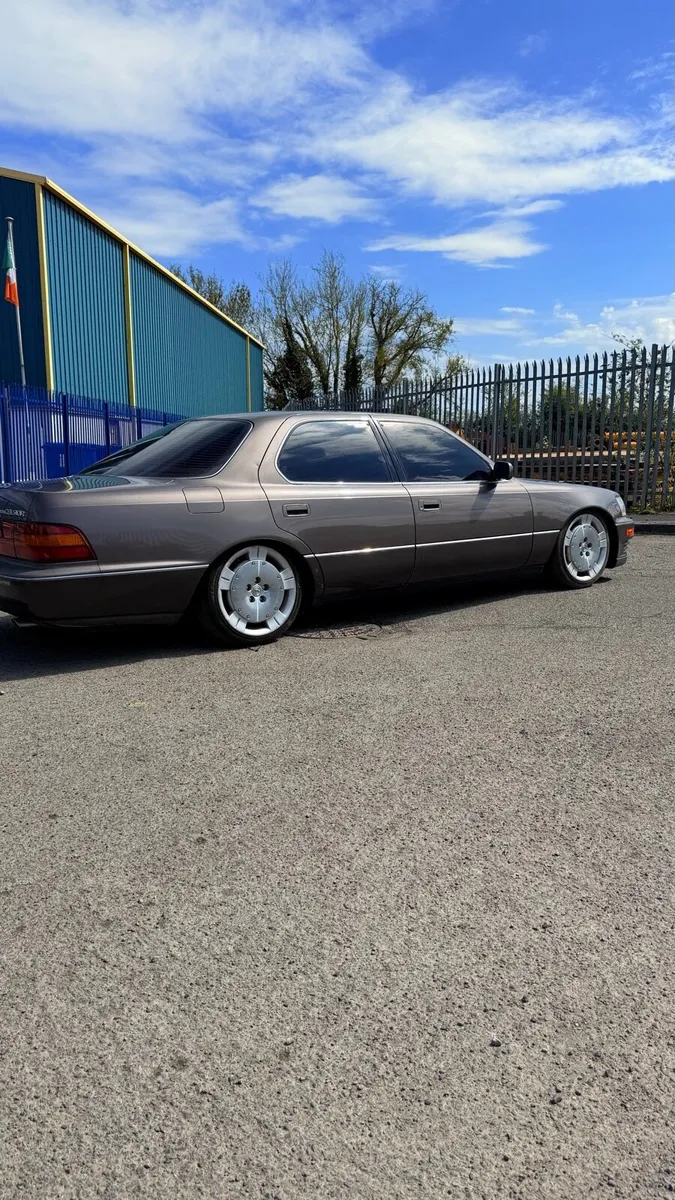 1992 Toyota Celsior v8 - Image 2