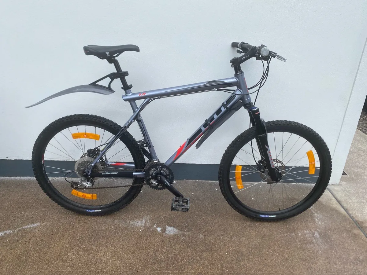 GT Avalanche 1.0 mountain bike - Image 1