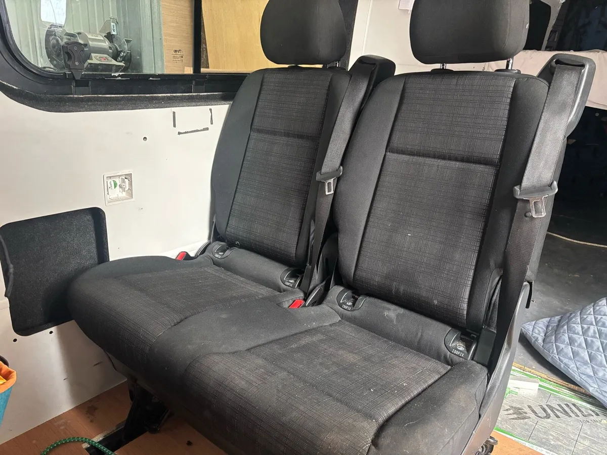 Sprinter seat swivel - Image 4