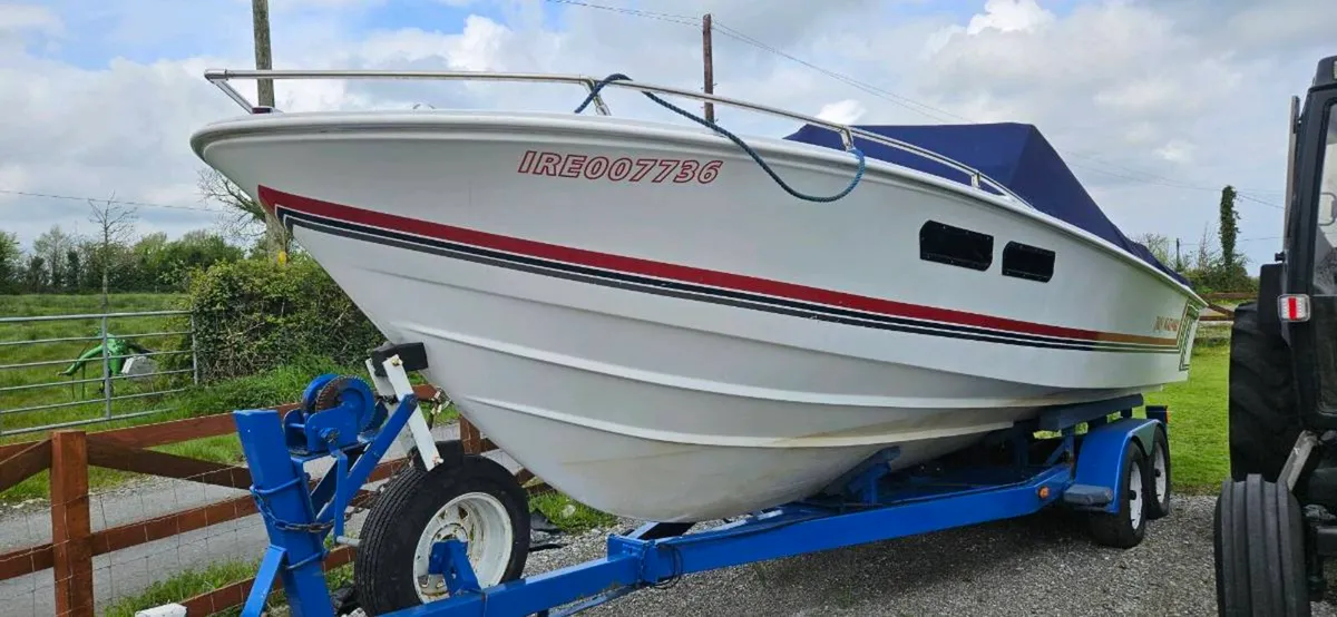 Wellcraft nova 250 speed boat - Image 1