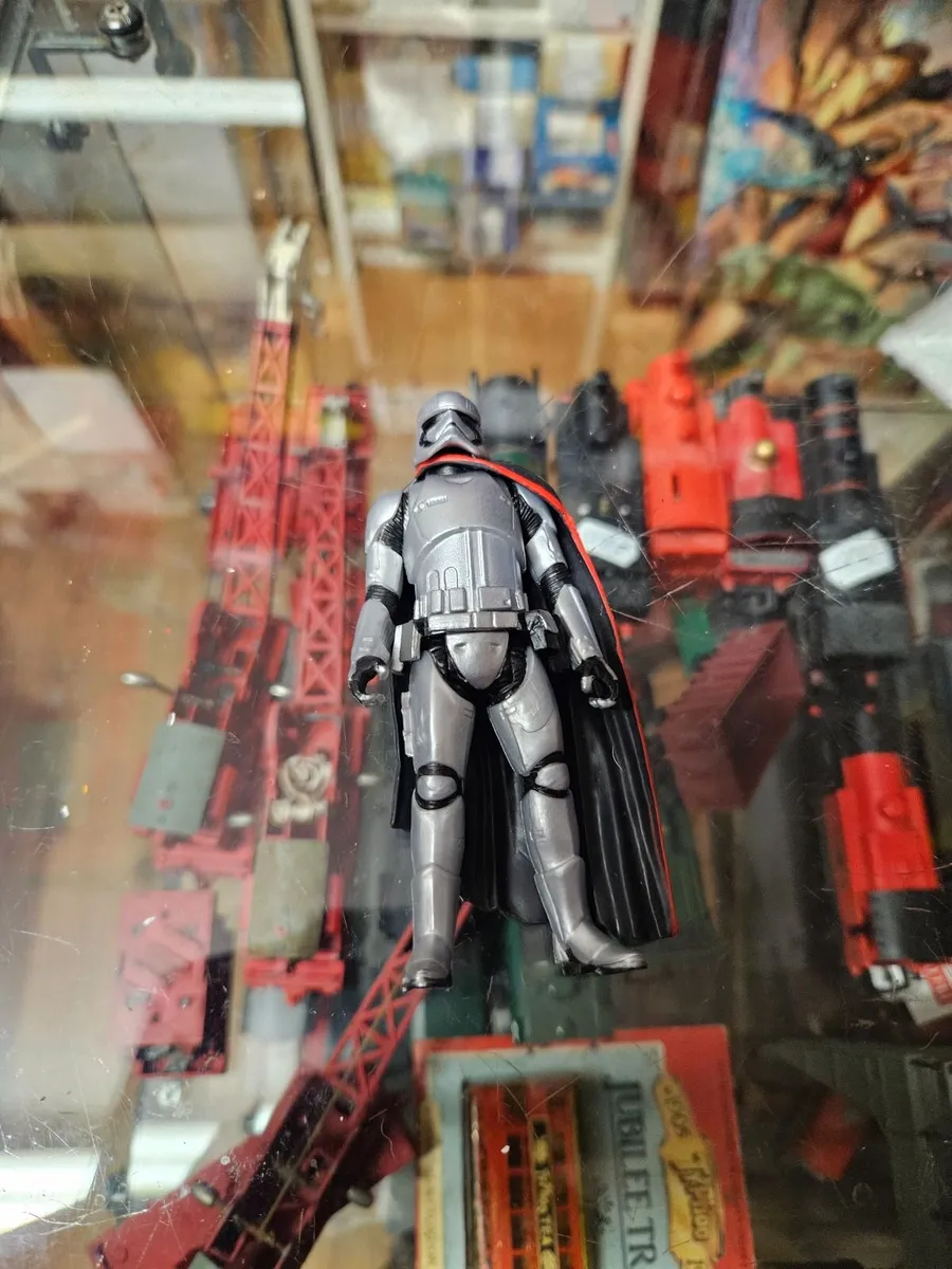Star Wars Figure - Image 1