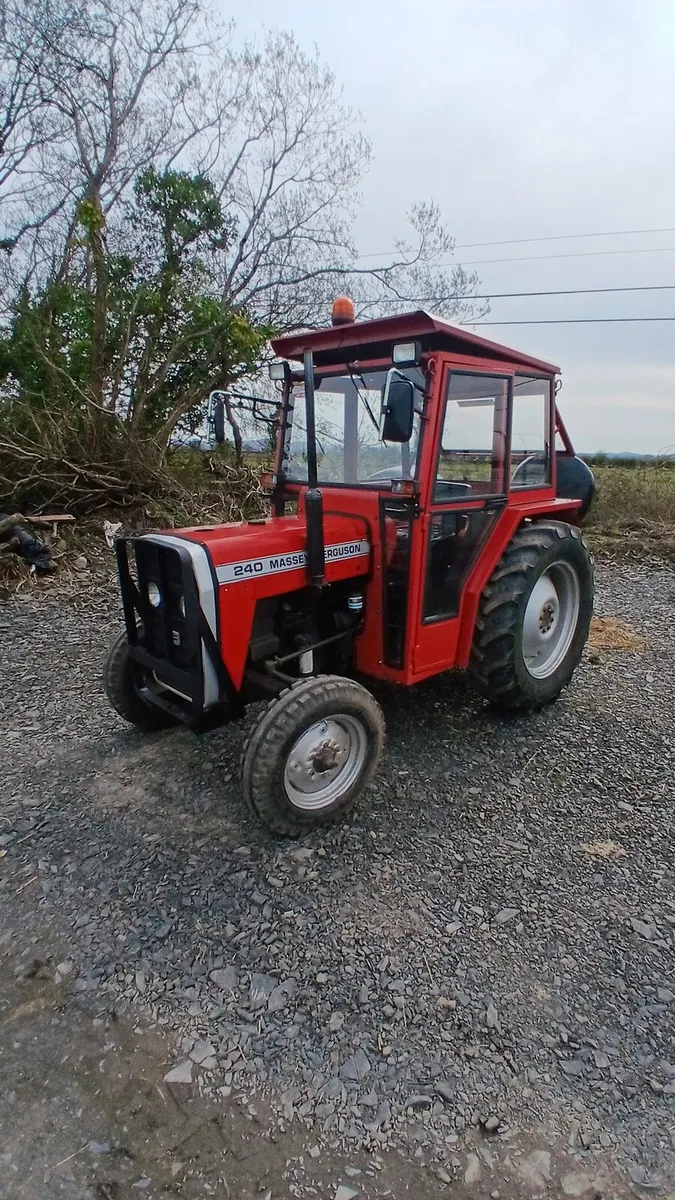 Massey ferguson 240 - Image 1