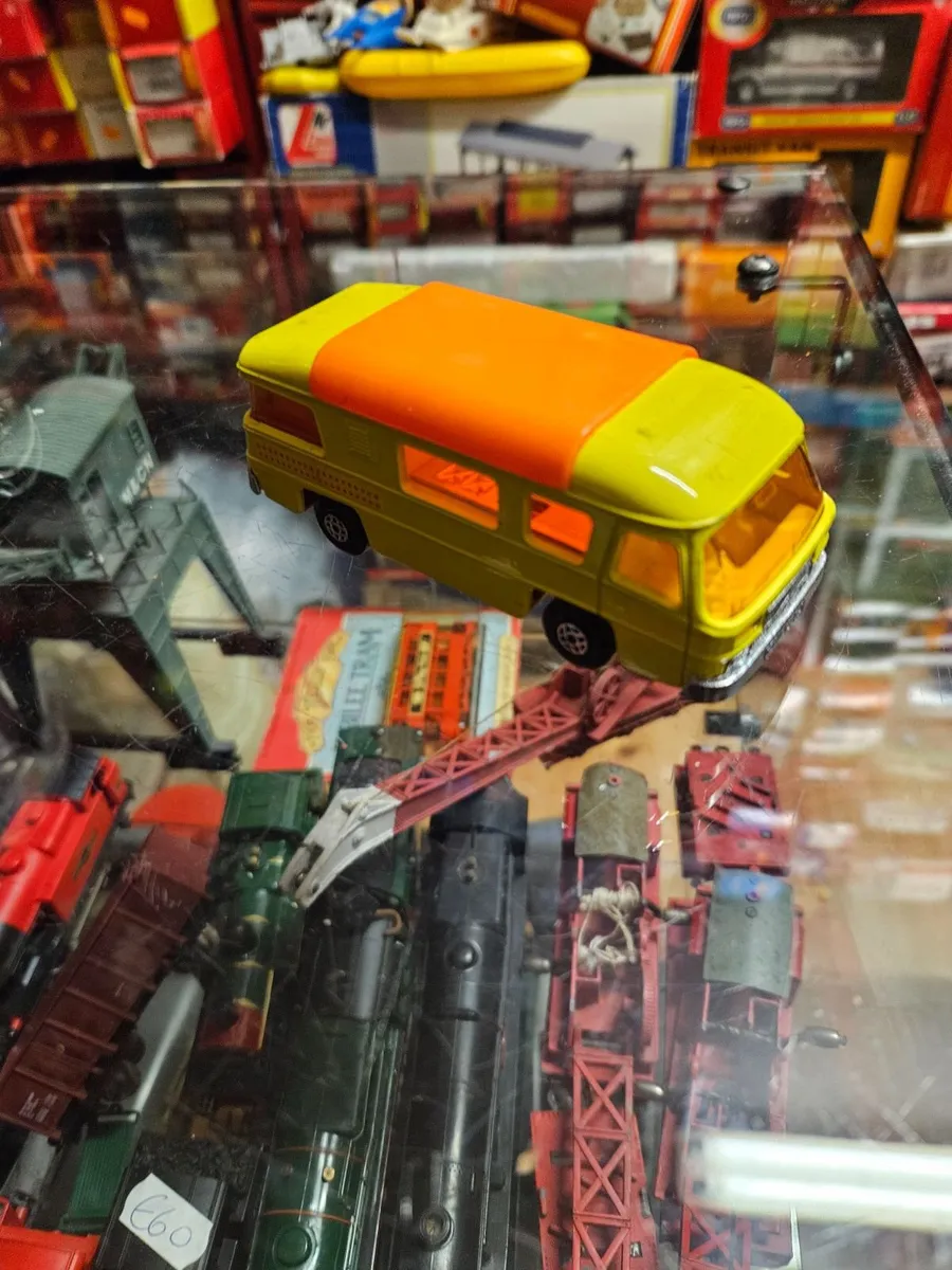 Matchbox Superkings Camper Van - Image 1