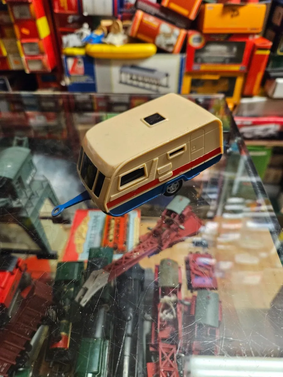 Matchbox Superkings Caravan - Image 2