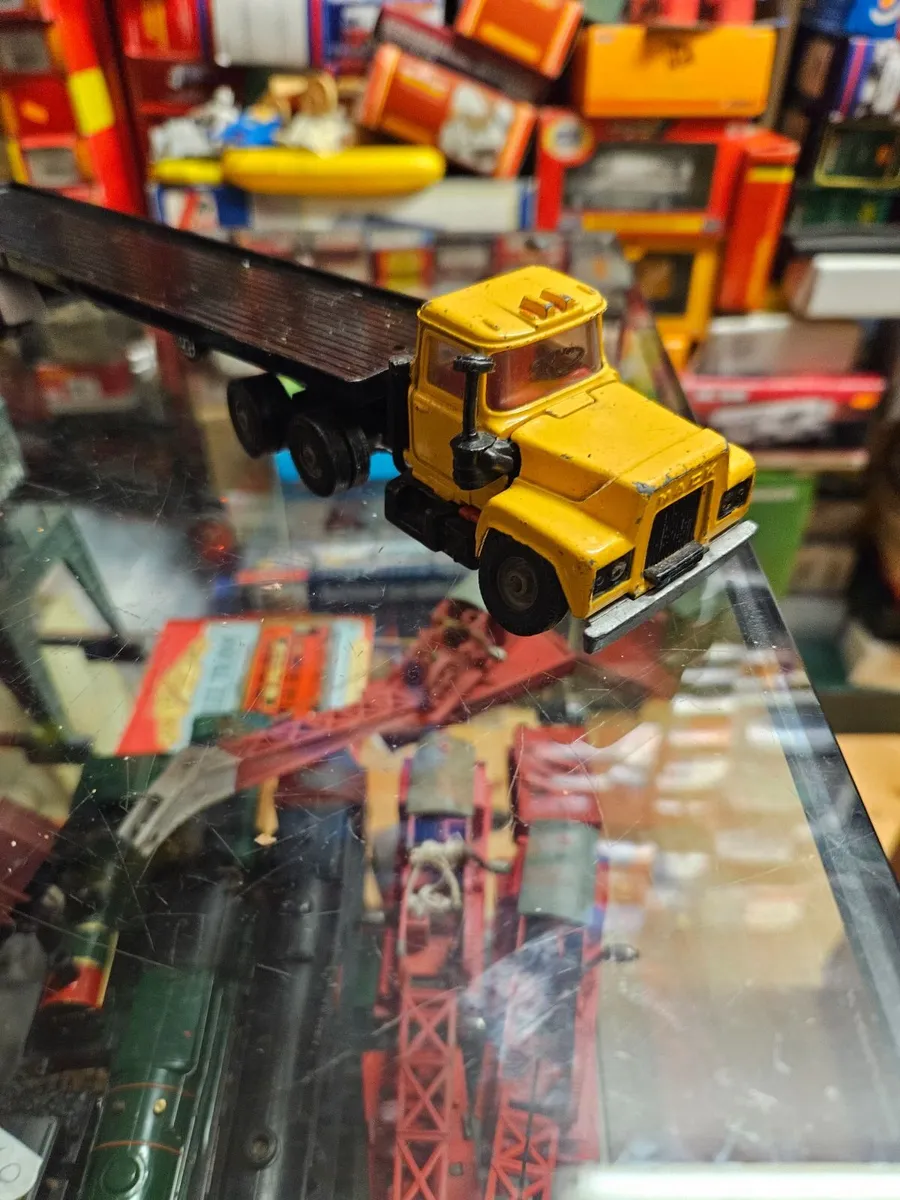 Corgi 1970's Mack Truck and Trailer - Image 1