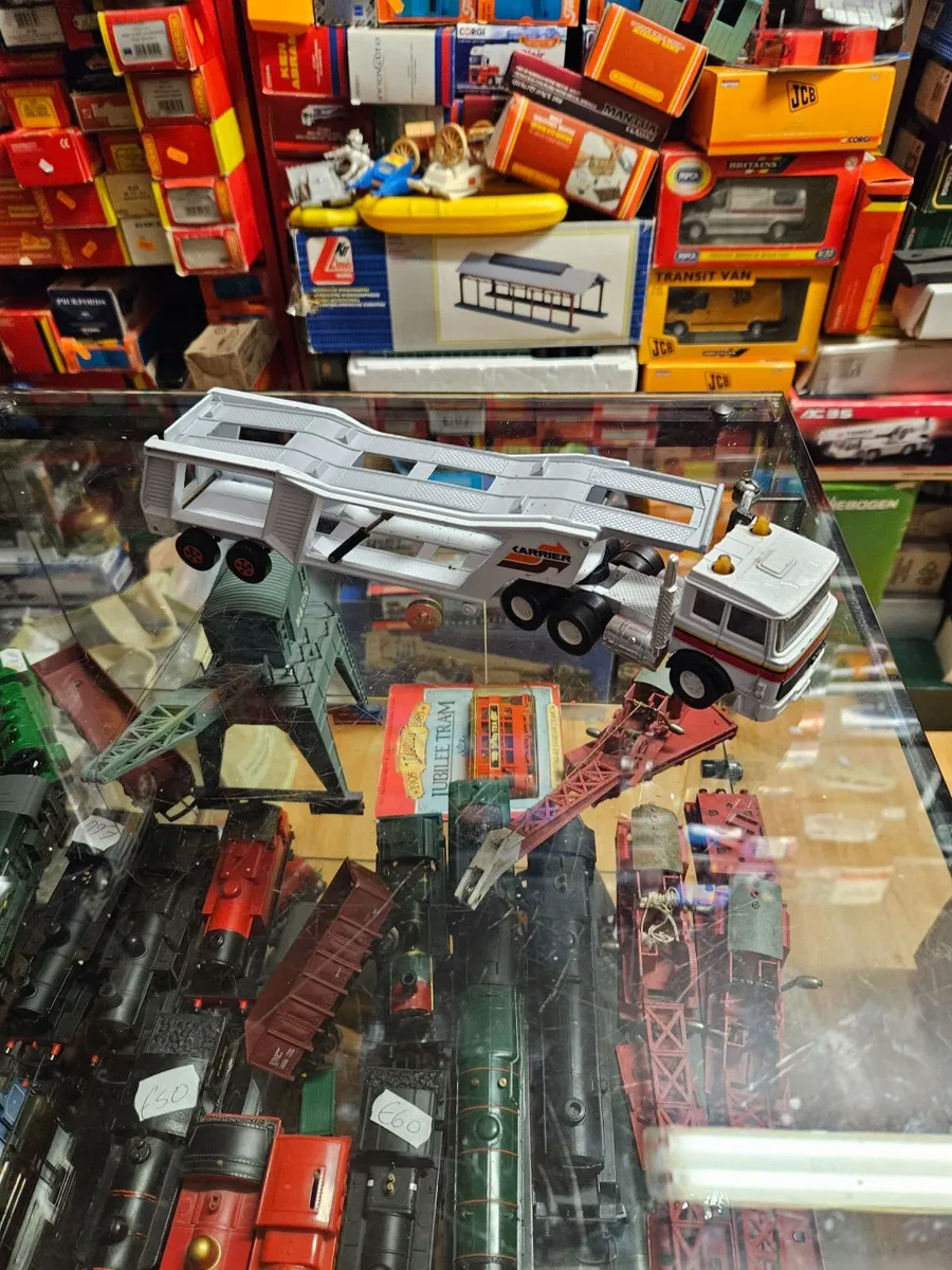 Matchbox Superkings Car Transporter - Image 1