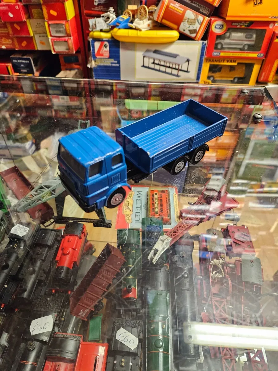 Corgi Conrad Truck - Image 1