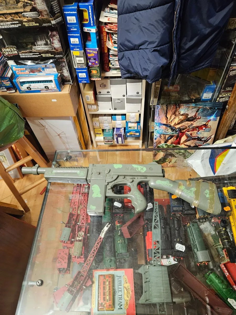 Vintage Retro Childs Marx Toy Submachine Gun - Image 1