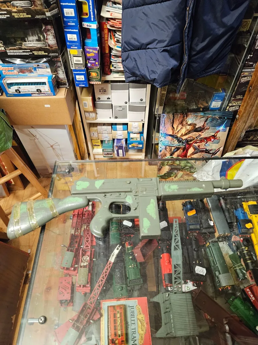 Vintage Retro Childs Marx Toy Submachine Gun - Image 3