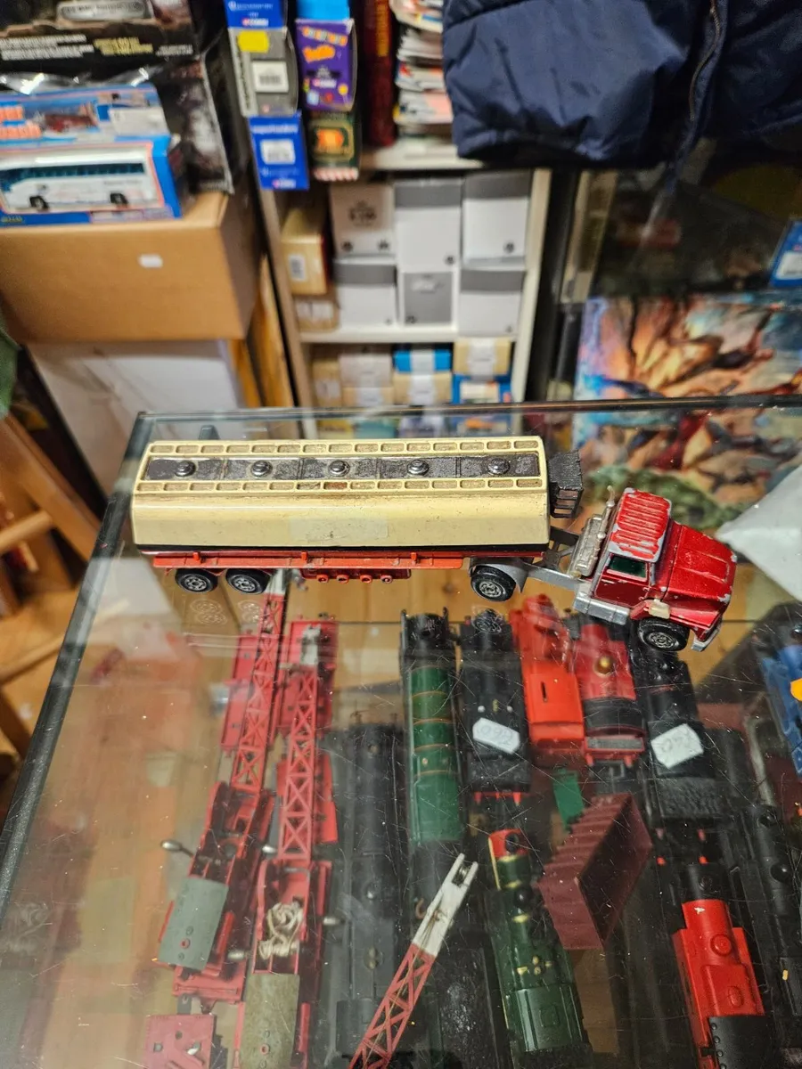 Matchbox Superkings Ford Texaco Tanker - Image 1