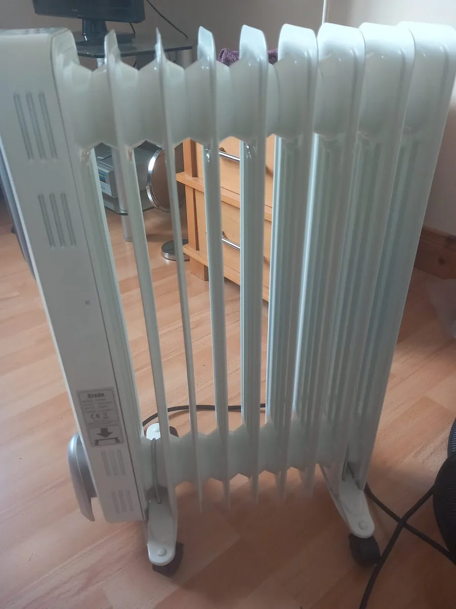 2 Creda storage heaters - Image 3