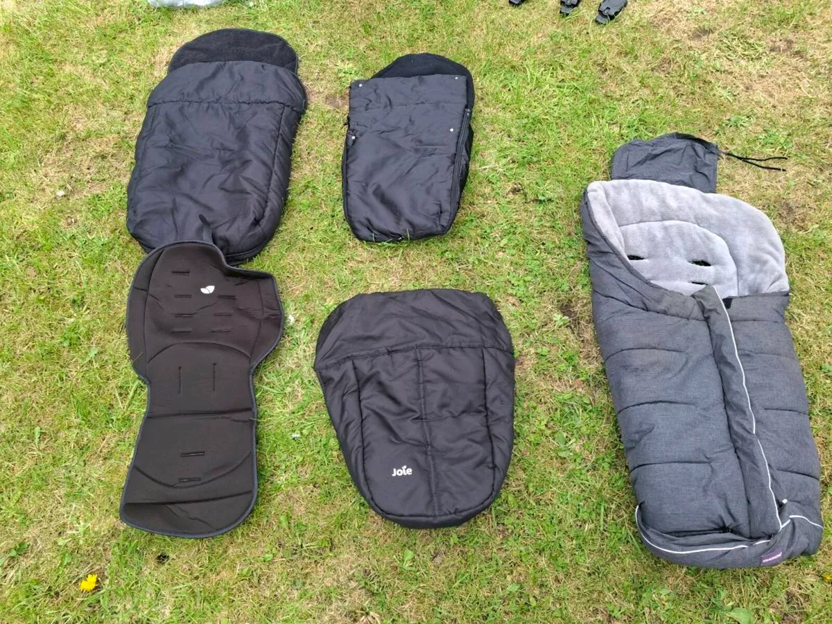 Joie Finiti™ 4-in-1 Signature Pushchair Bundle - Image 3