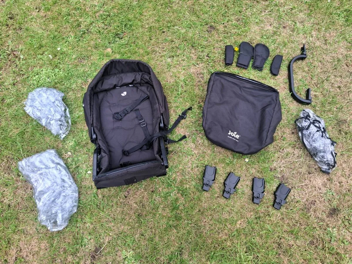 Joie Finiti™ 4-in-1 Signature Pushchair Bundle - Image 4