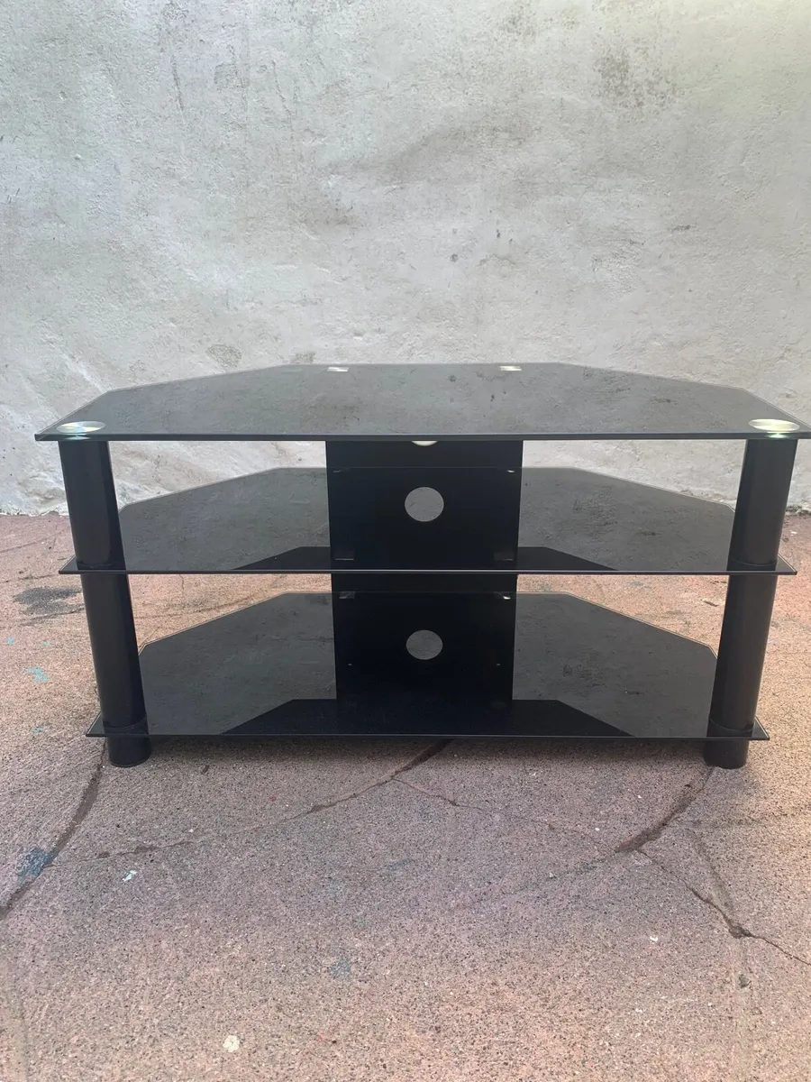 TV stand and office chair - Image 2