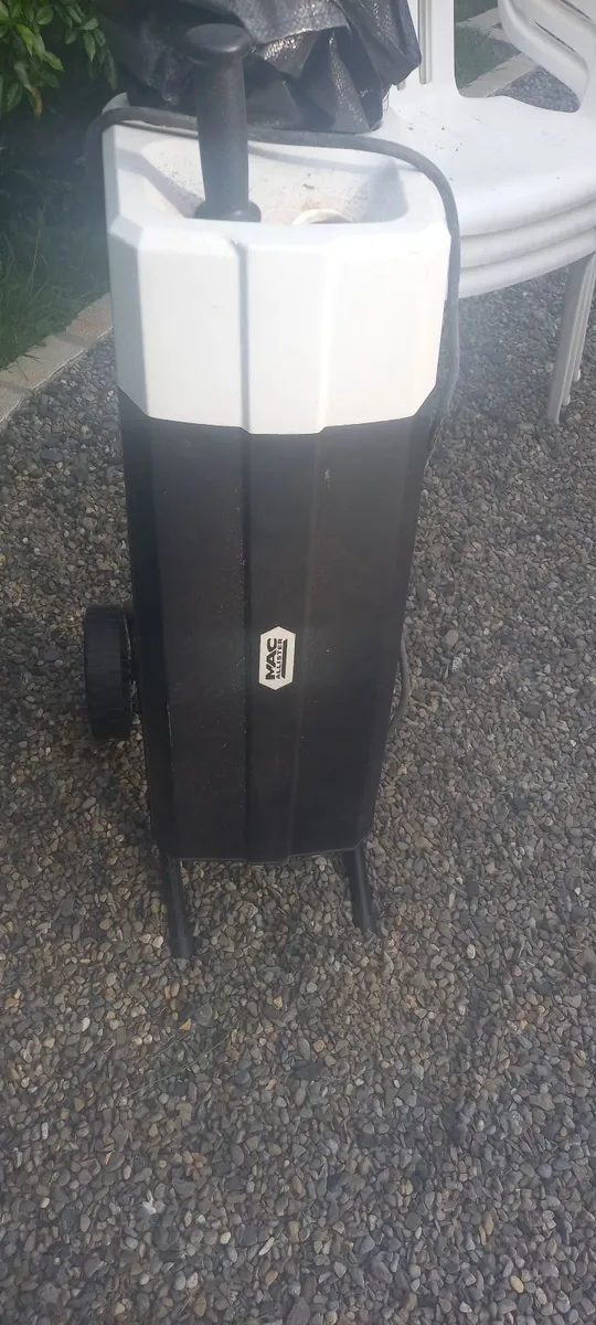 Garden shredder - Image 1