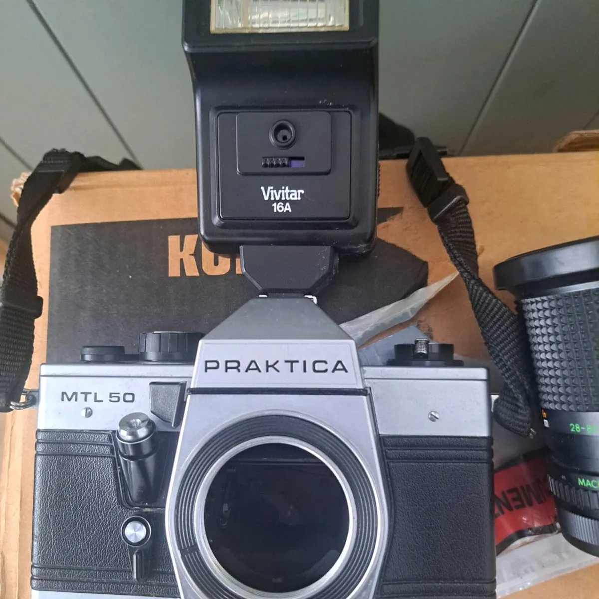 Praktica MTL 50 Camera with two lenses flashing an - Image 2
