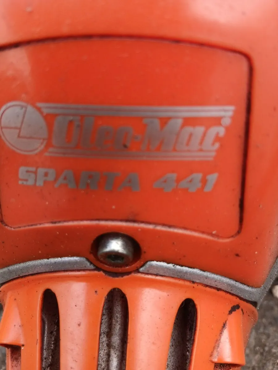 Oleo mac sparat441 running 100-percent - Image 2