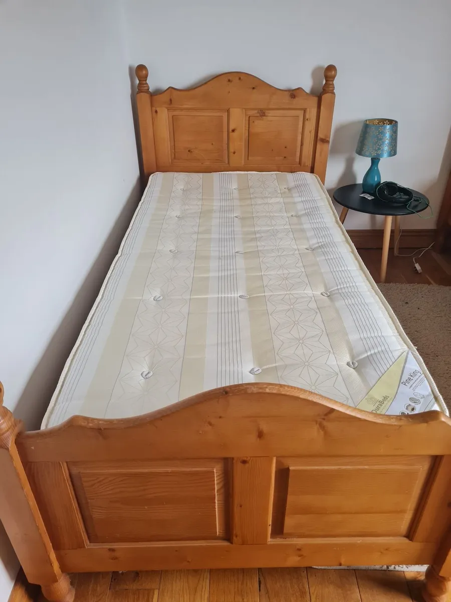 2 single beds frames and mattresses - Image 2