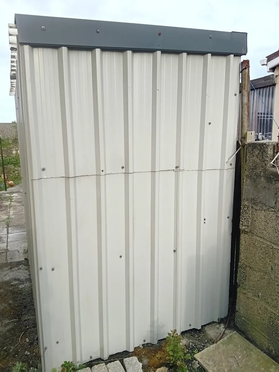 Metal shed - Image 2