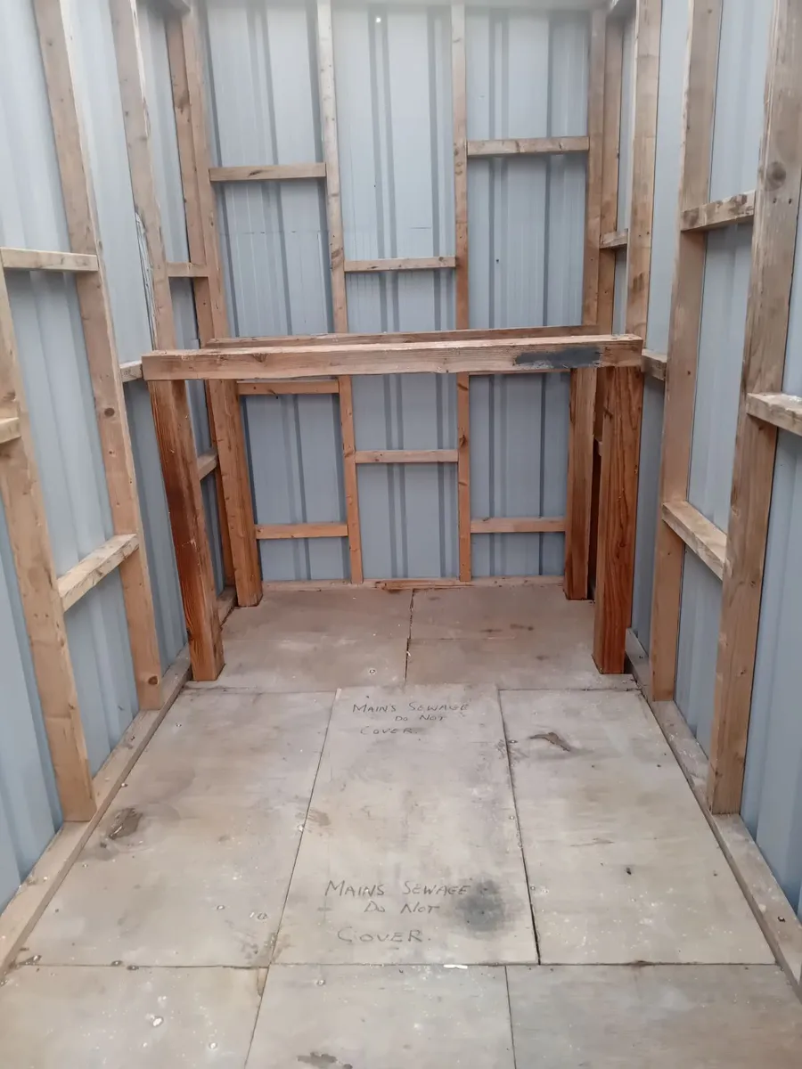 Metal shed - Image 3