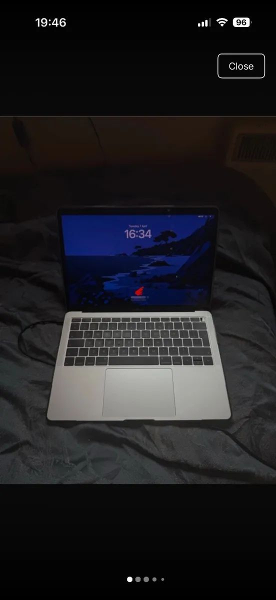 MacBook Air (2019) - Image 1