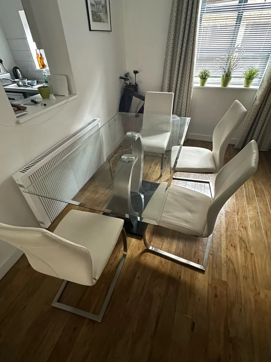 Glass Table & 5 Chairs