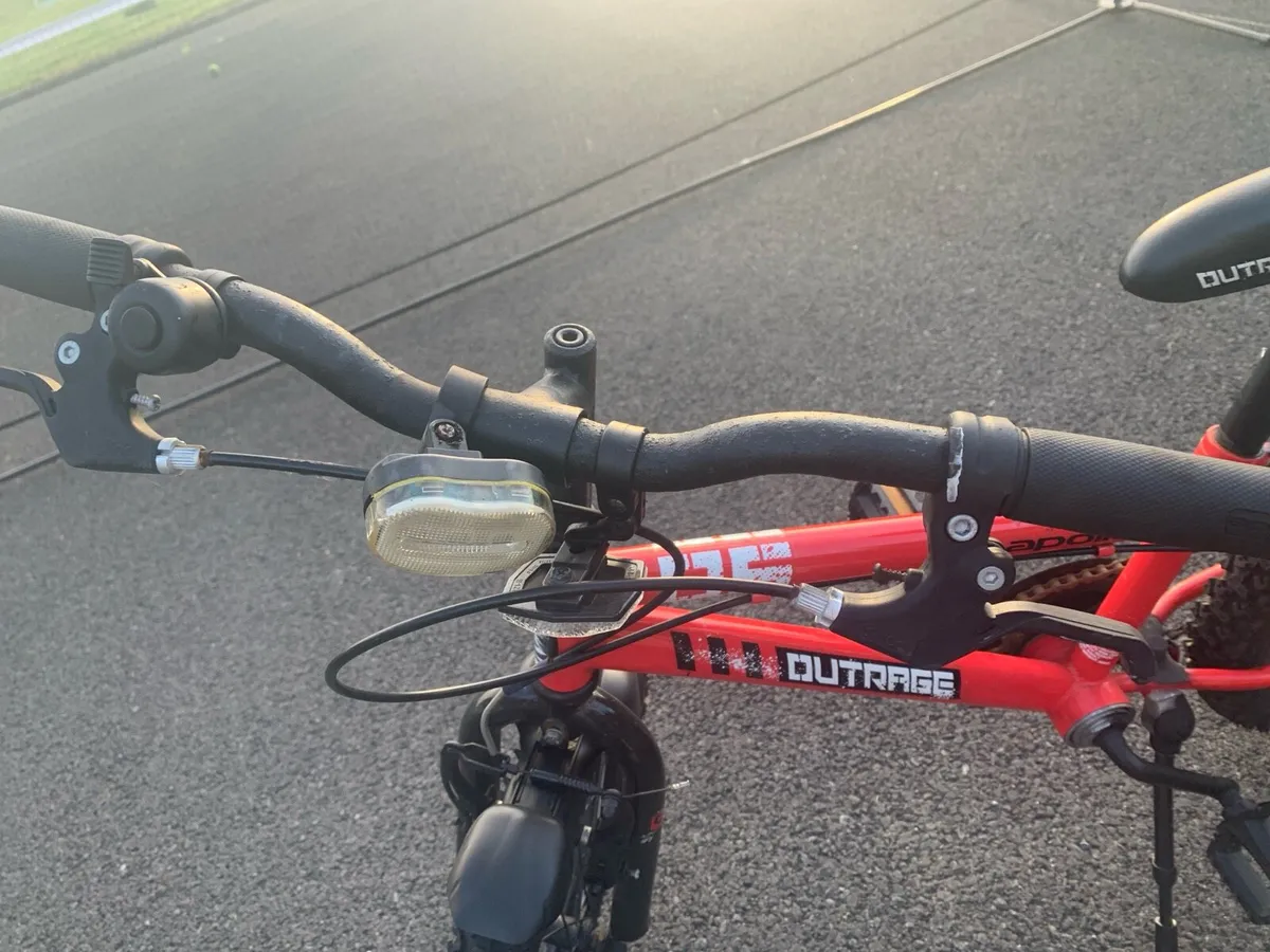 Kids bike in perfect condition - Image 4