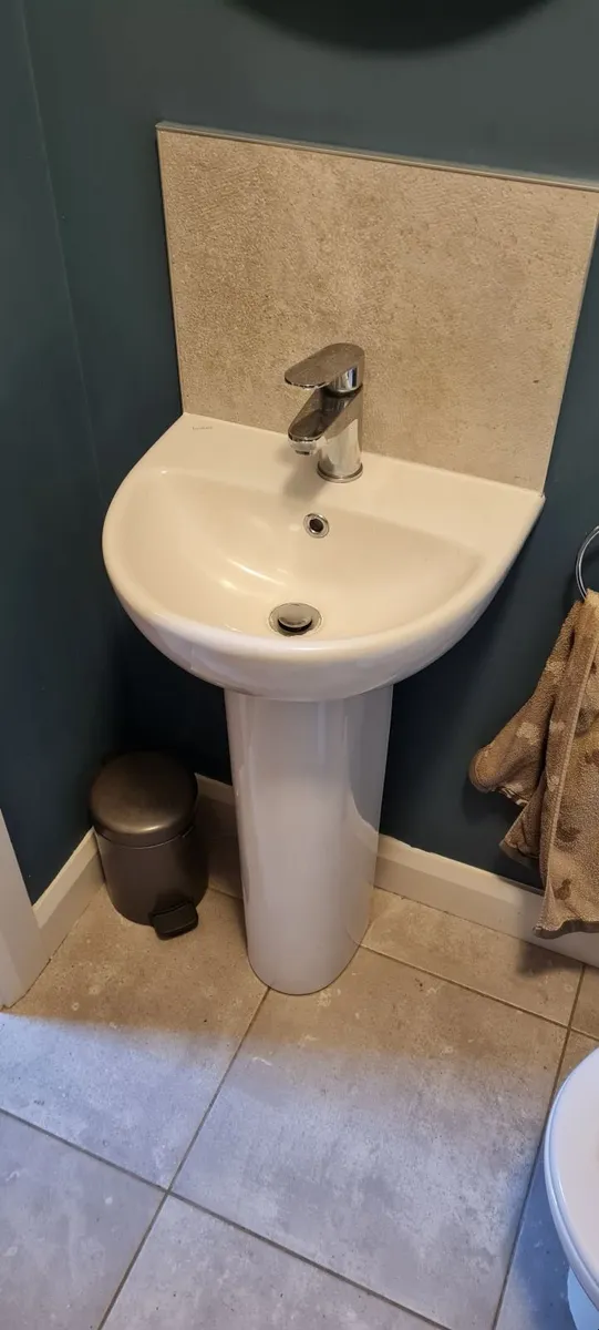 Bathroom Sink - Image 1