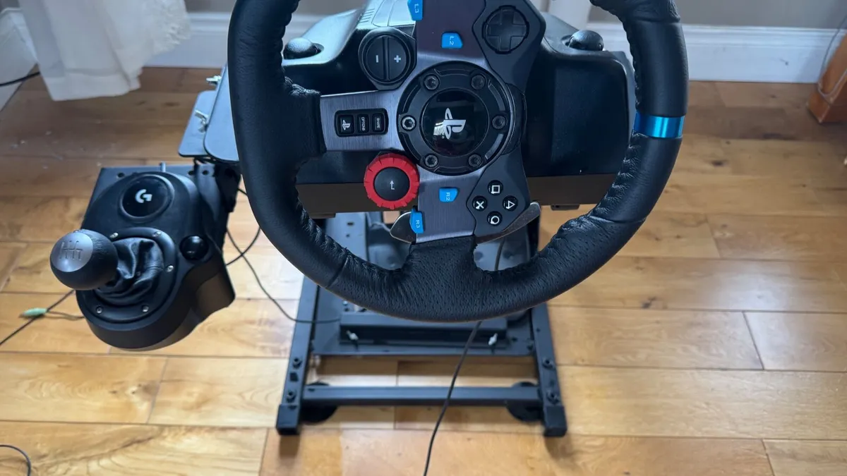 Logitech G 923 - Image 1