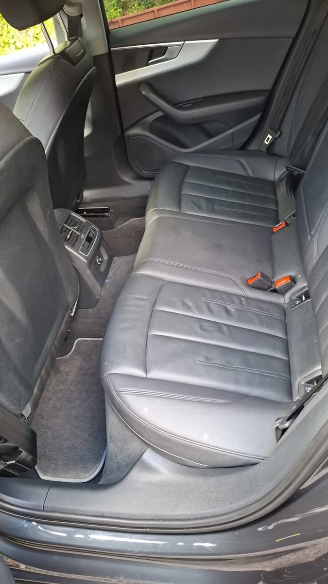 2023 Audi a4 - Image 4