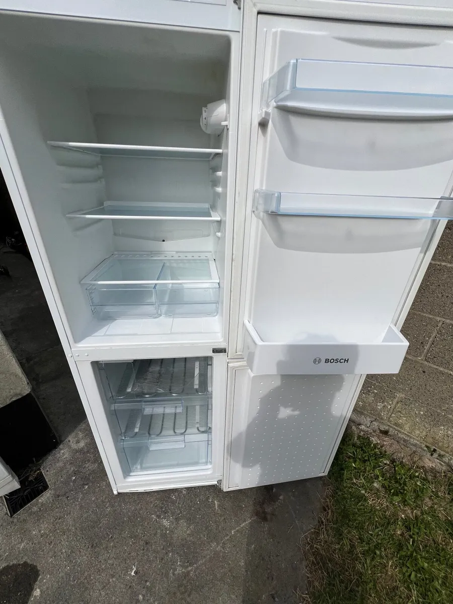 Fridge freezer - Image 4