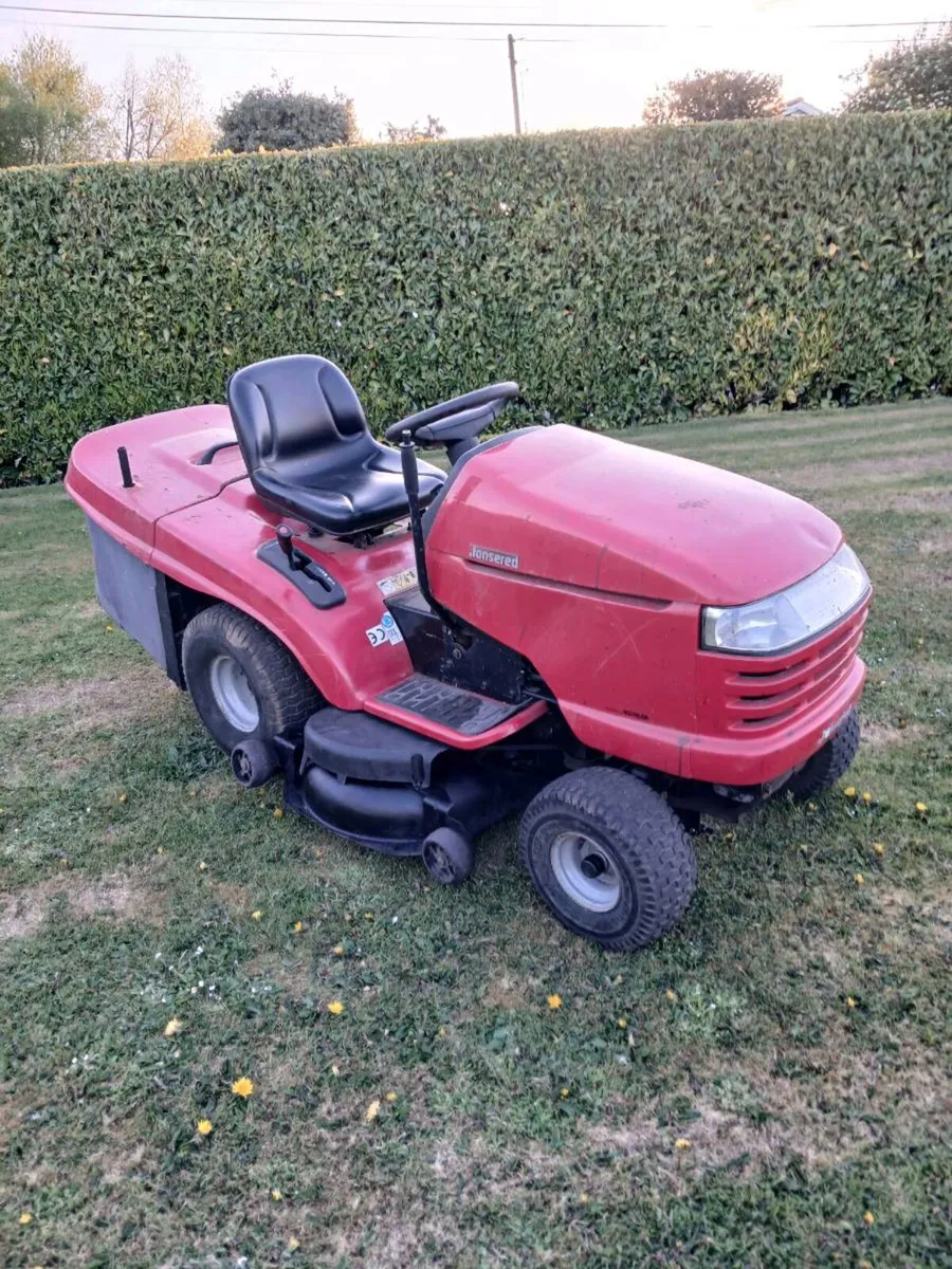 Jonsered 22hp Twin cylinder with hydrostatic trans - Image 1