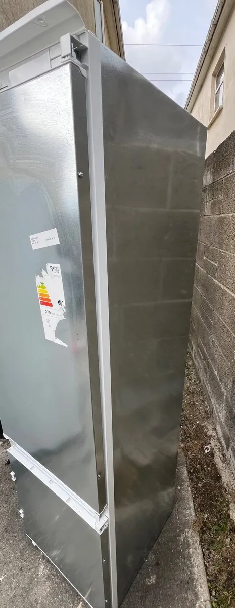 Fridge freezer - Image 2