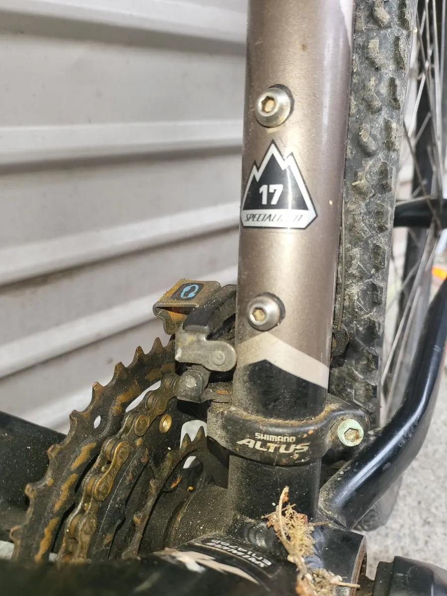 21 speed specialized lightweight moubtain bike med - Image 3