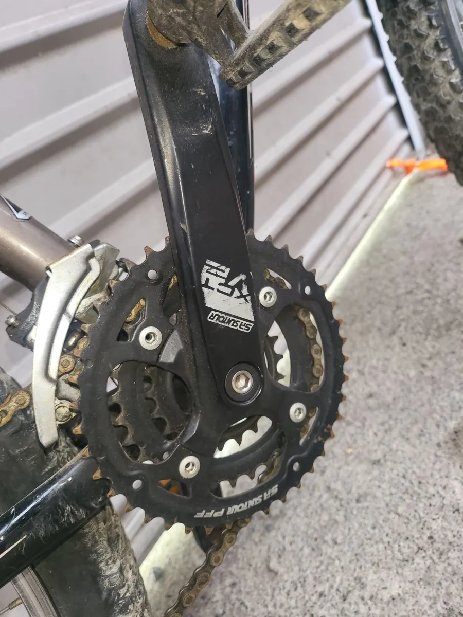 21 speed specialized lightweight moubtain bike med - Image 4