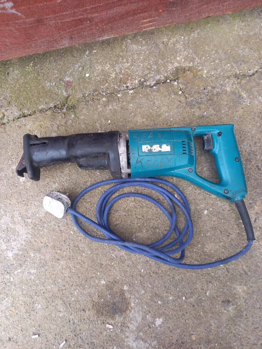 Makita Reciprocating Saw - Image 1