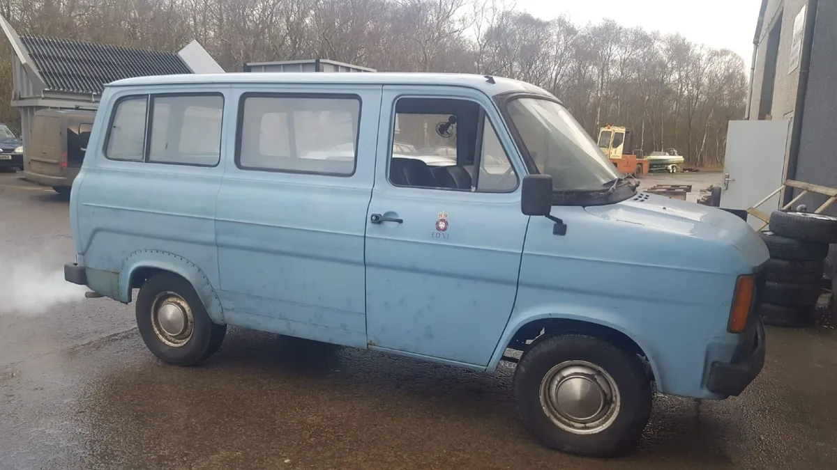 1983 Ford Transit Minibus - Image 3