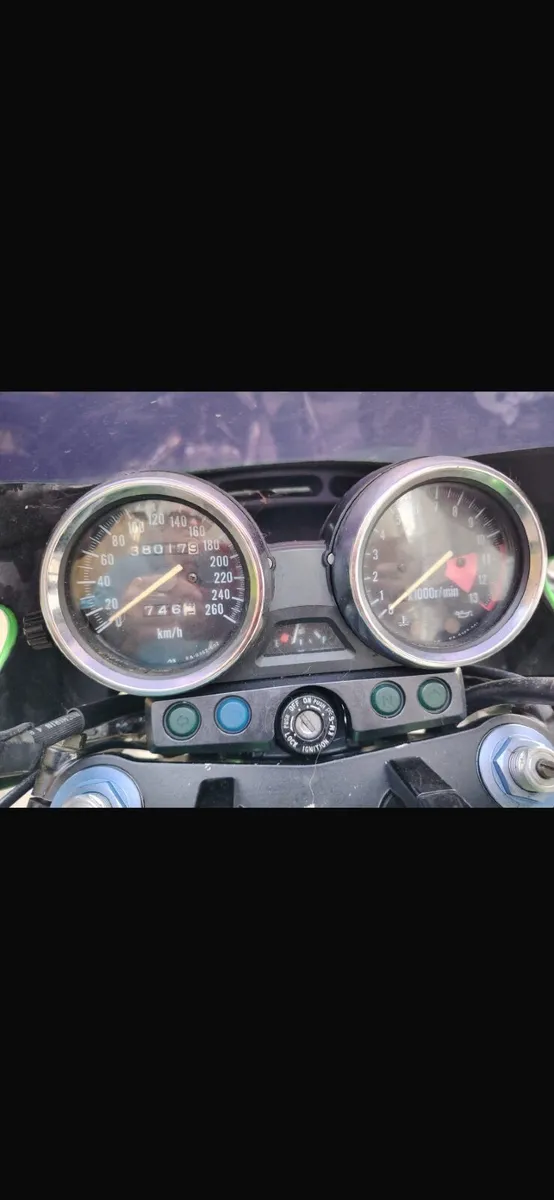 Kawasaki zrx 1100 - Image 3