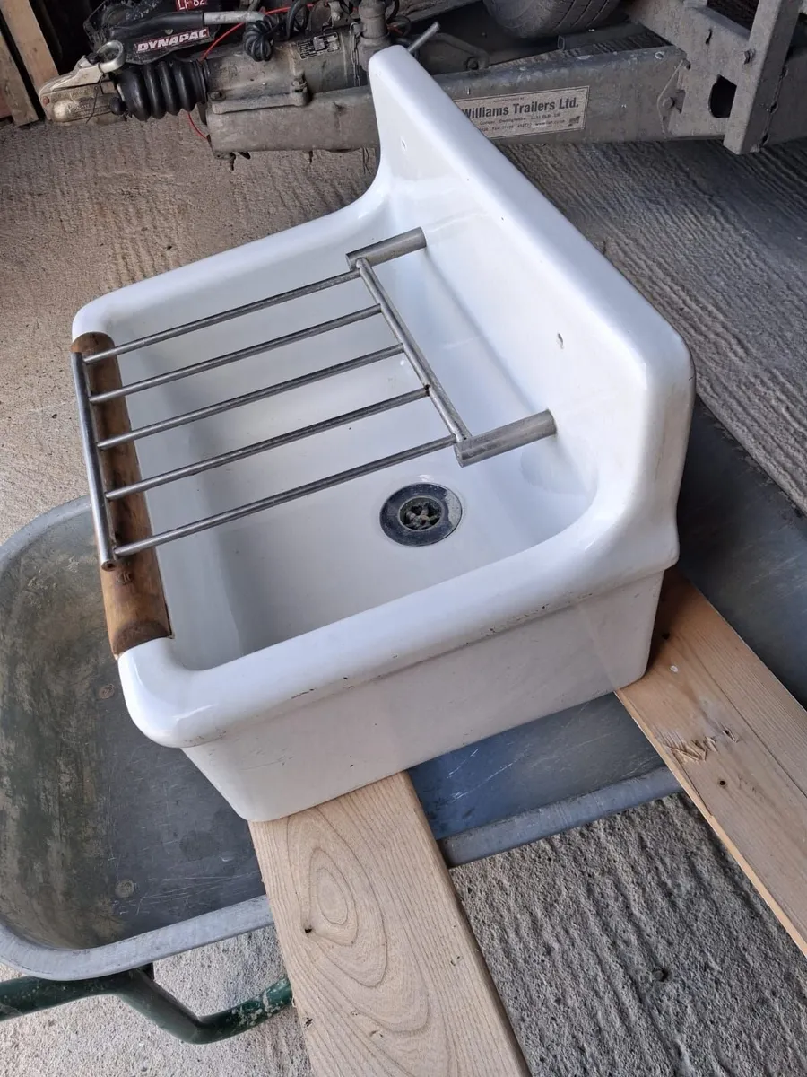 Edwardian Janitor Sink with a Bucket Grate - Image 4