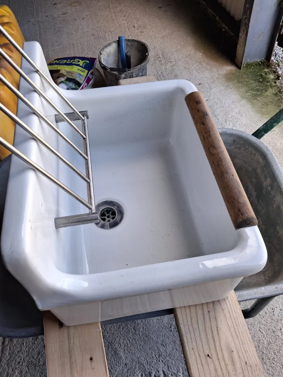 Edwardian Janitor Sink with a Bucket Grate - Image 2