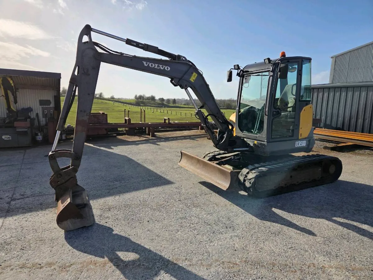Volvo 5ton digger 2017 - Image 1