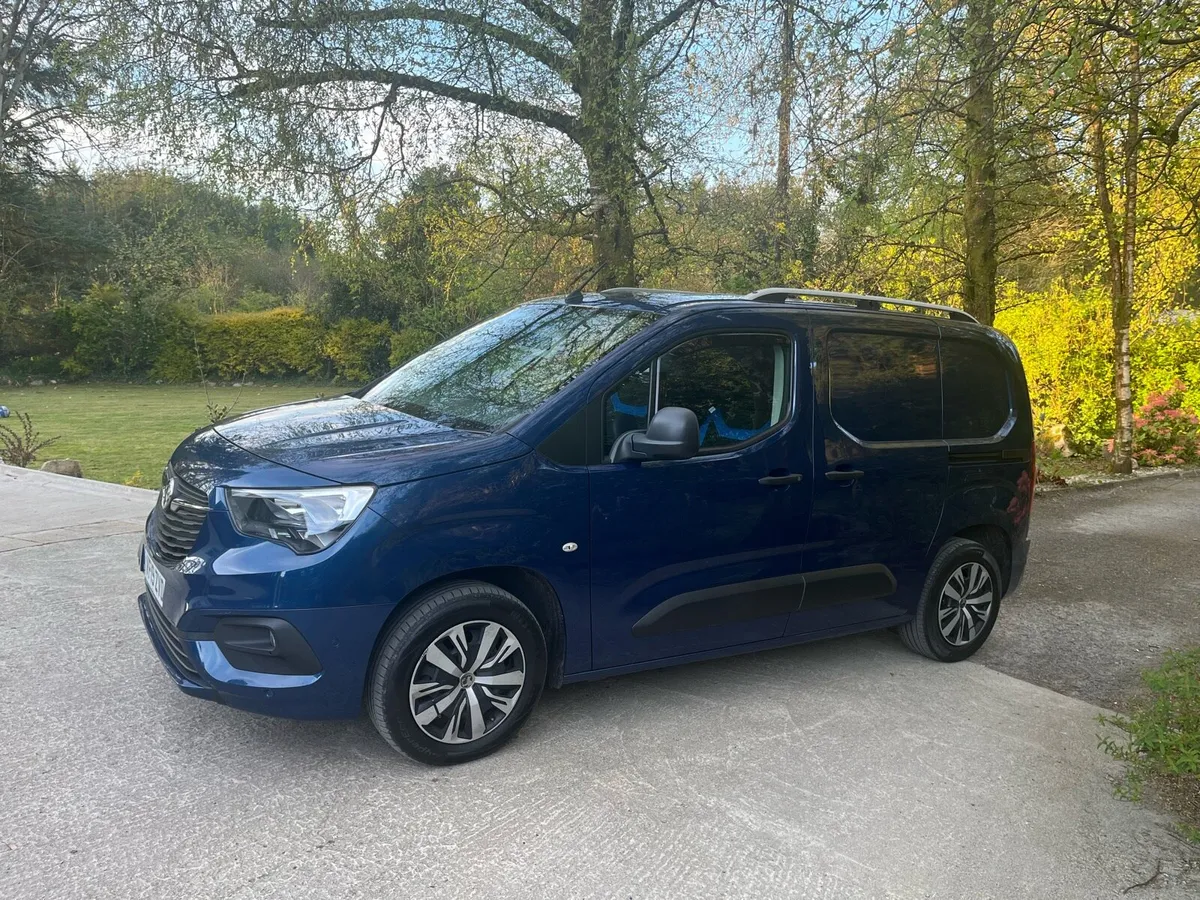 A Vauxhall combo van 1.6 - Image 3