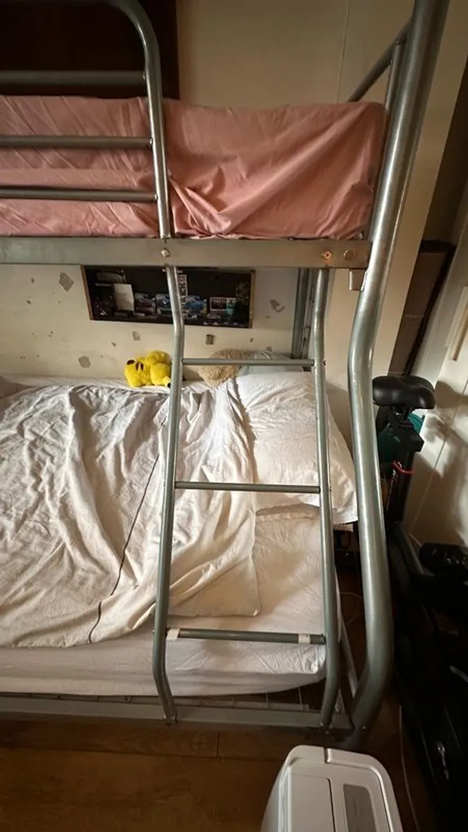 Triple Sleeper bunk bed - Image 2