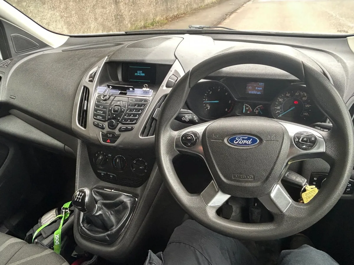 Ford Tourneo Connect 2016 New doe - Image 4