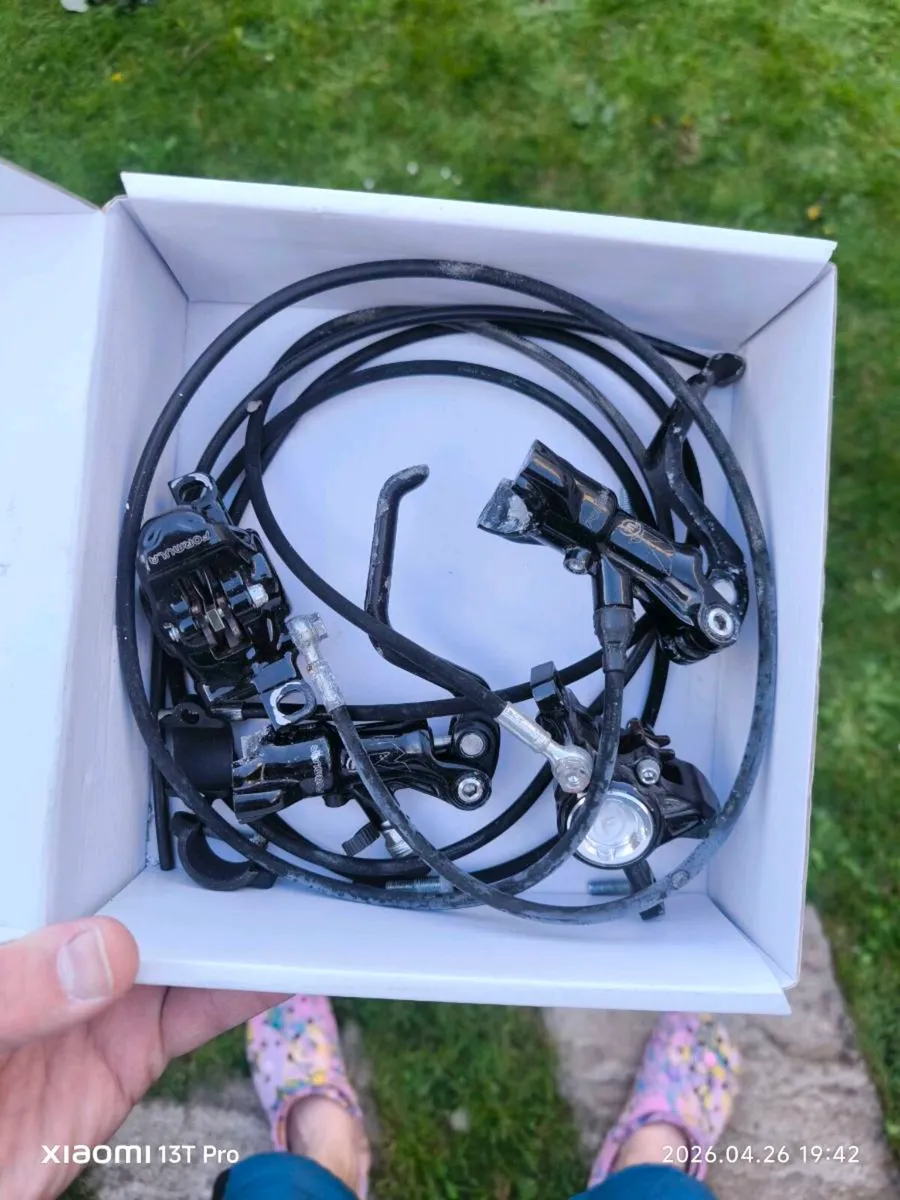 Bike hydraulic brakes formula