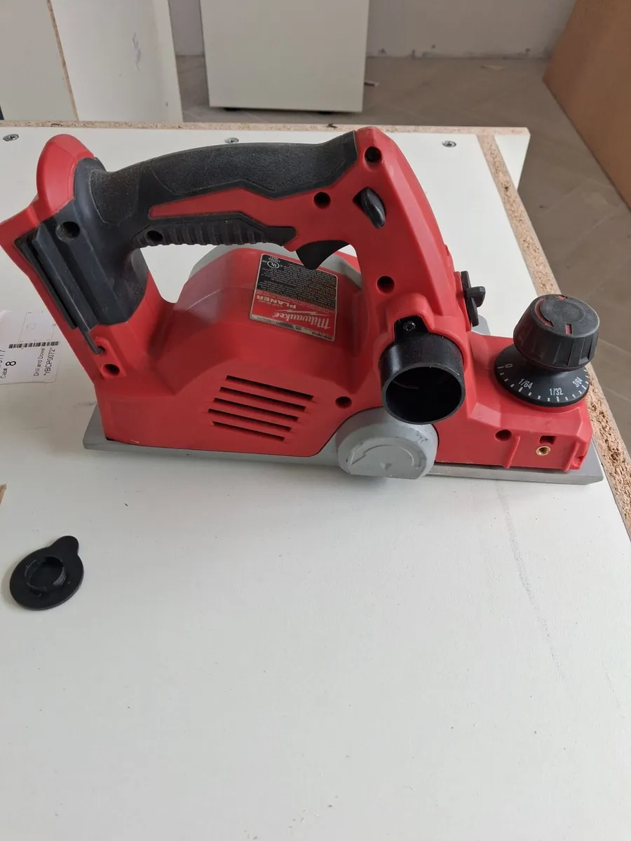 Milwaukee 18v planer. - Image 2