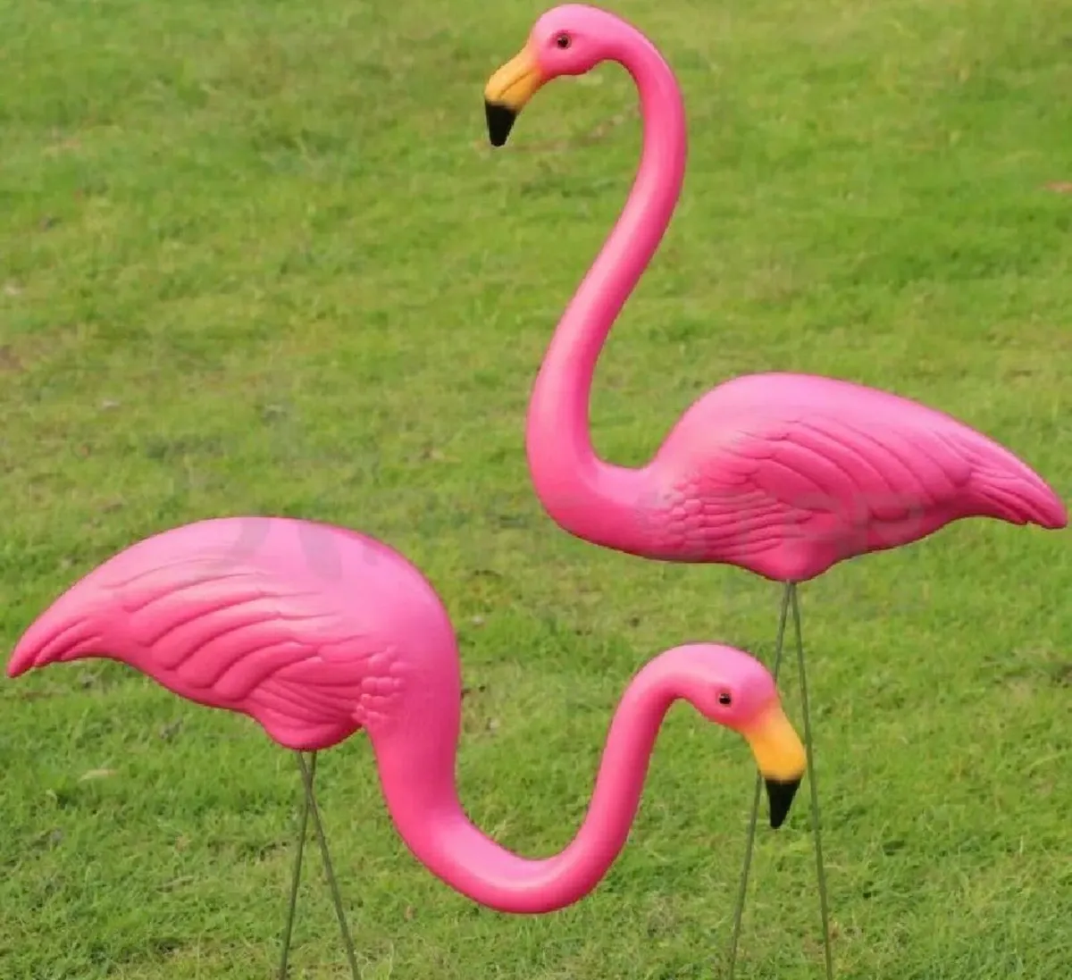 Set of 2 or 4 Lawn Flamingos Garden Ornaments - Image 1