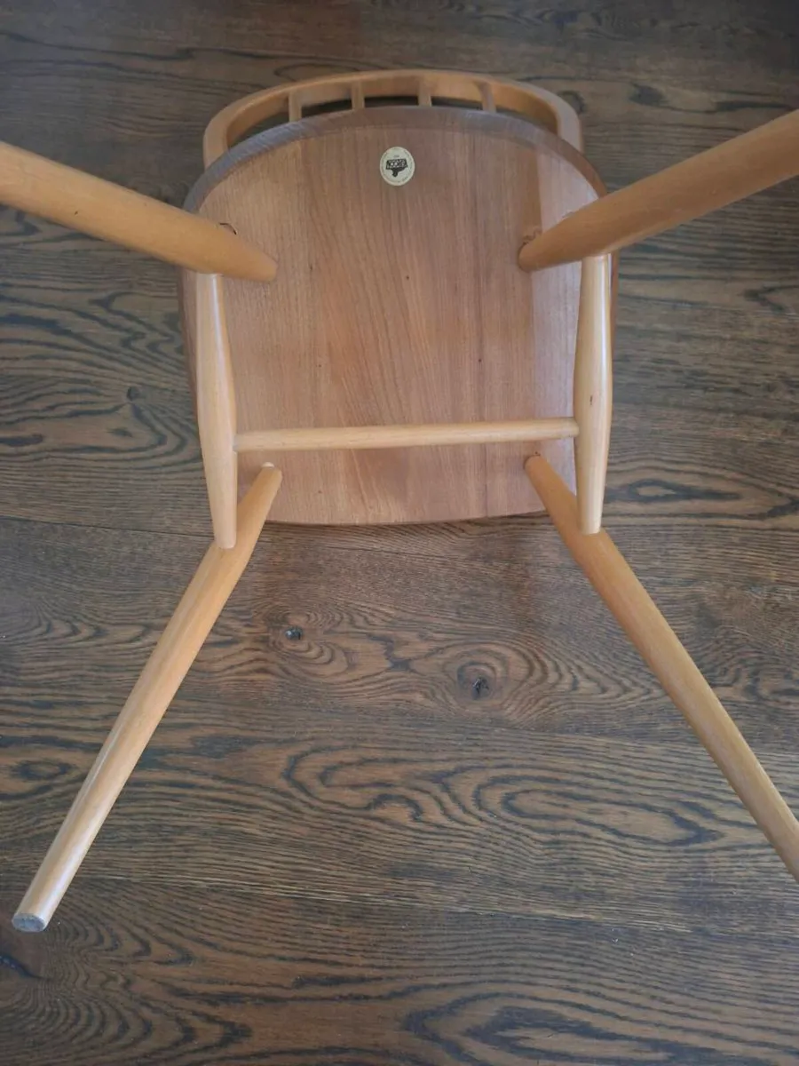 Ercol model 400 Windsor chairs - Image 4