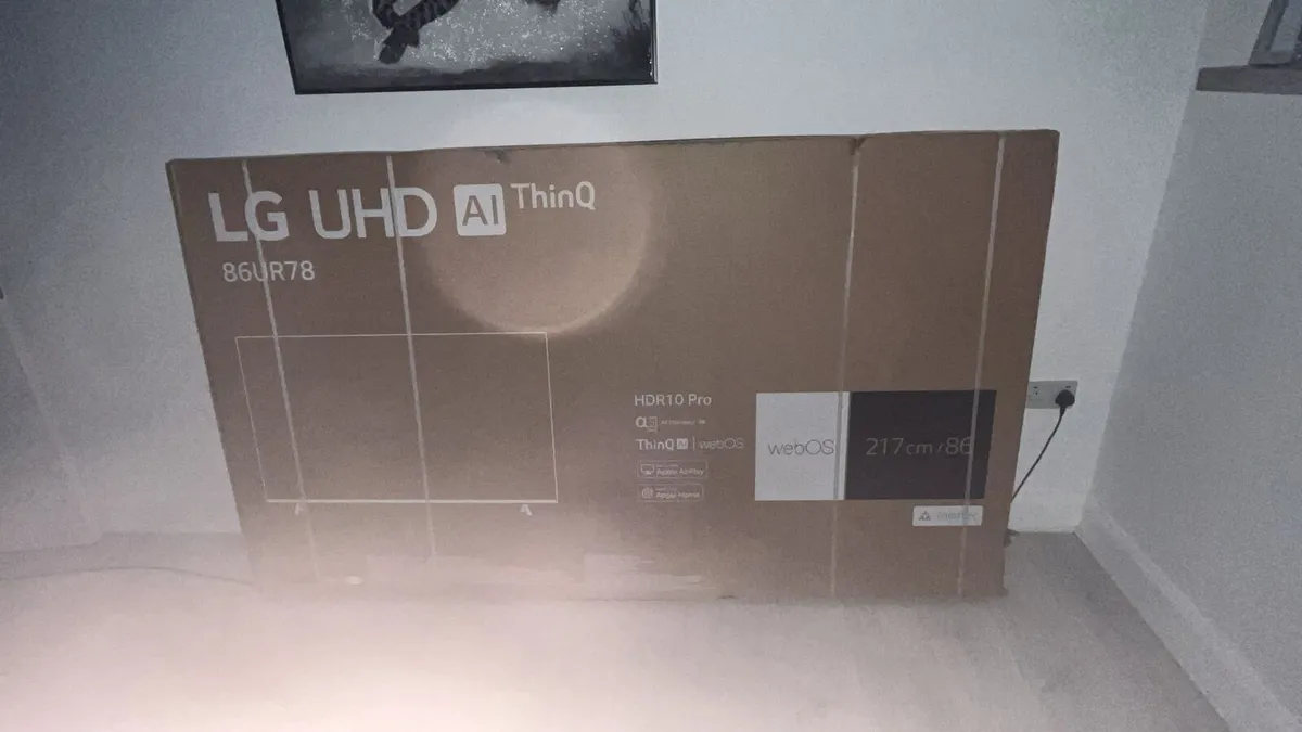 86" LG SmartTV - Image 1